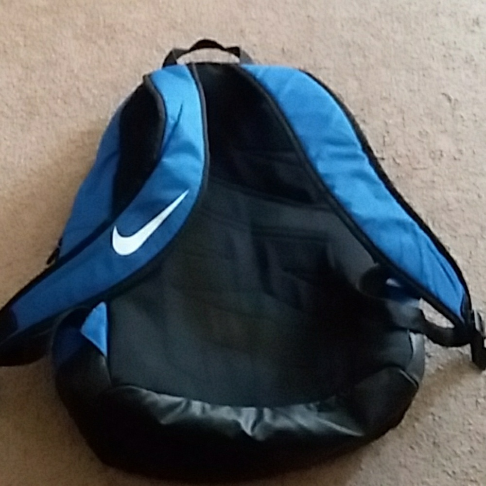 Nike backpack - Picture 2 of 3